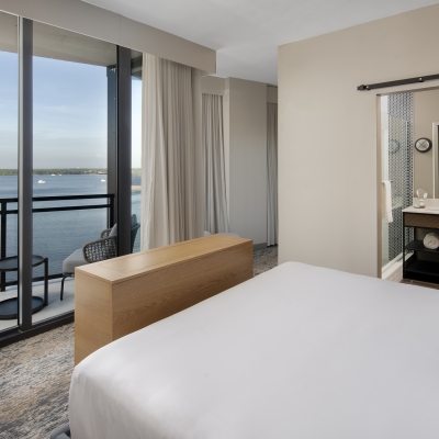 Grand Living-Dining Suite 4
