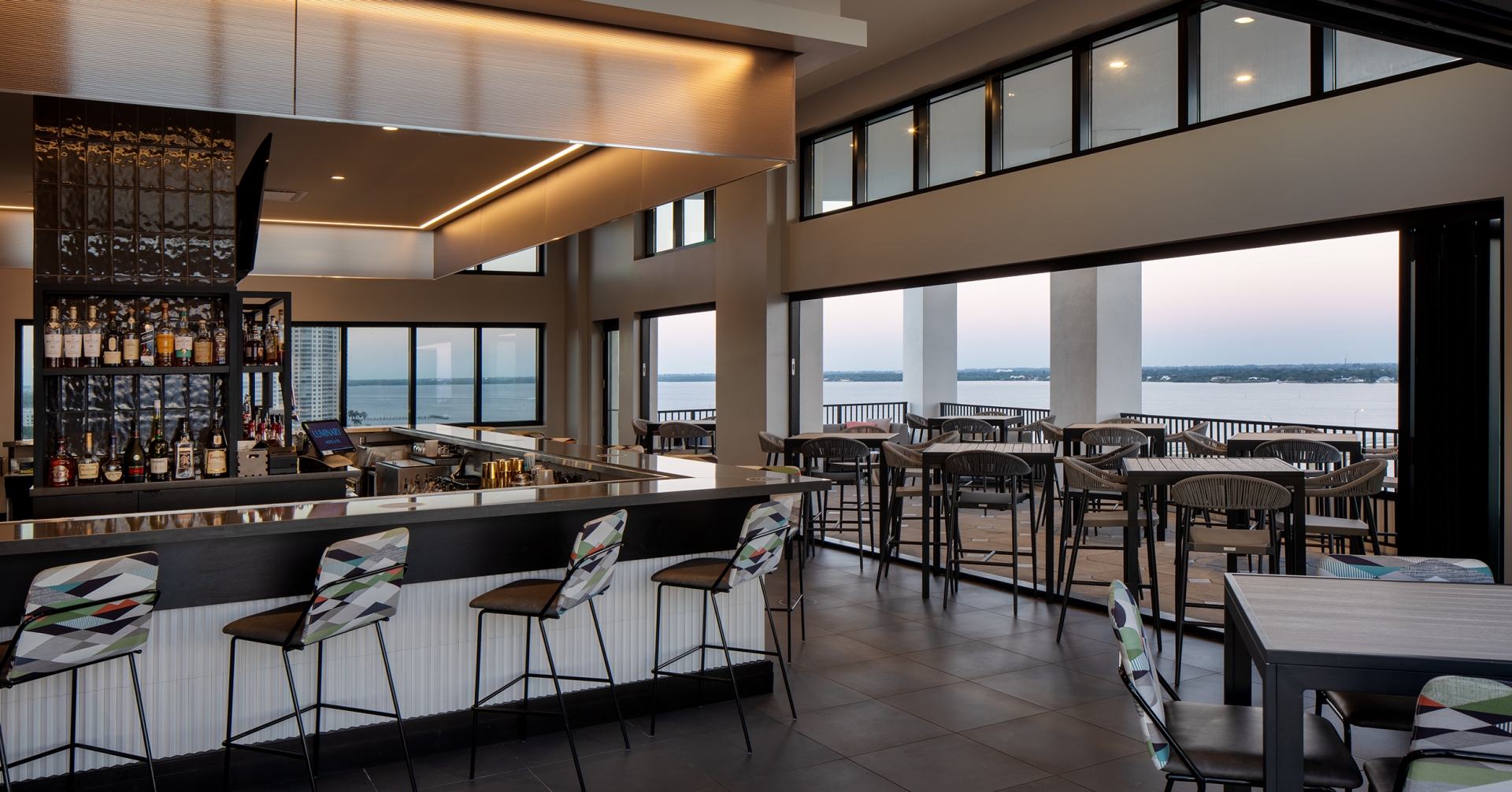 Beacon Social Drinkery Fort Myers, FL Dining Luminary Hotel