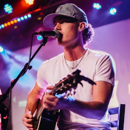 Red, White & Tunes Pre-game Party with Carter Smith